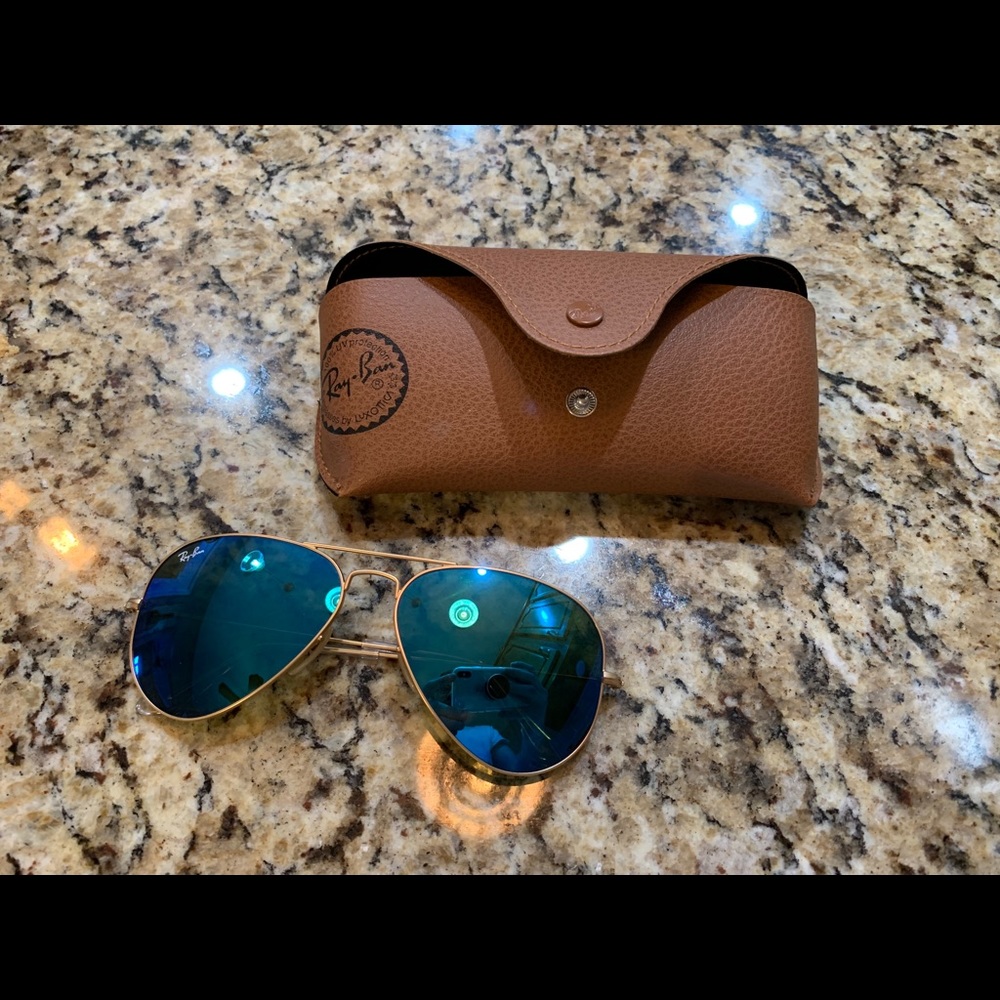 Ray-Ban Blue Mirror Aviators